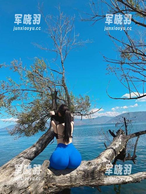120斤的小王同学 微密圈 - 120斤的小王同学的资源:净化修女,你信不信“救赎”之路其实一半在穿衣?
