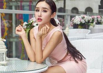 嘻哈时刻：轻松看“爱丝”免费美图职员的日常
