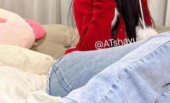 不可思议，AT鲨的美图里眼镜居然成为了主角，真养眼又吸引目光！