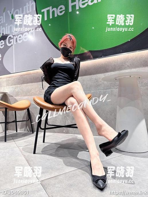 Callmecandy 微密圈 - ”Callmecandy制服:这高清套图不是你想象的那样简单。“