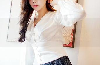 Feilin嗲囡囡 – 爱丽儿的图集：JK装扮，总有几分恍惚的甜美感