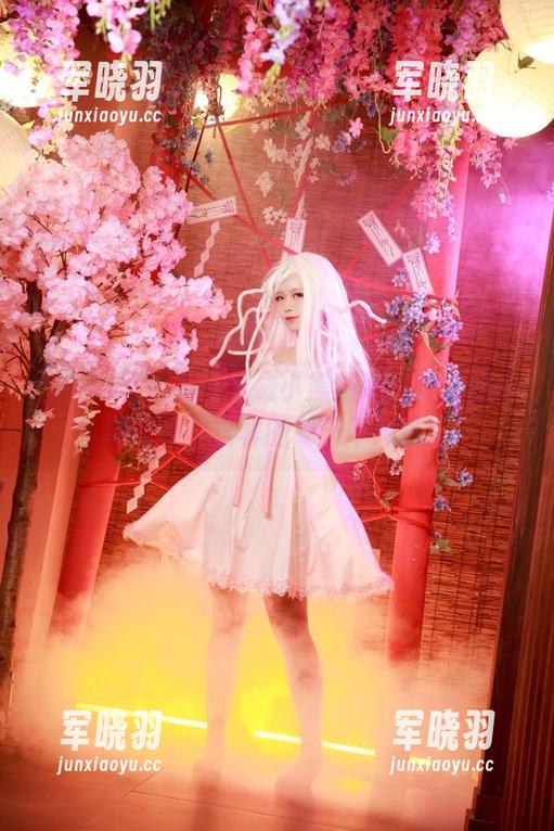 G44不会受伤 当G44不会受伤变成小黑猫娘,完全走心的写真,这样的冬天不想逃!