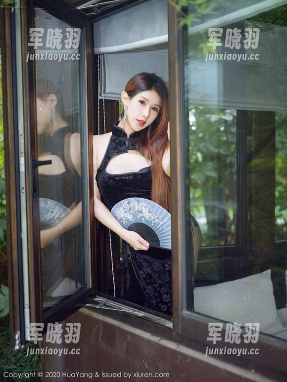 HuaYang花漾-宋kiki HuaYang花漾 - 原图上墙!宋kiki凭护士装就能征服我的壁纸要求了!