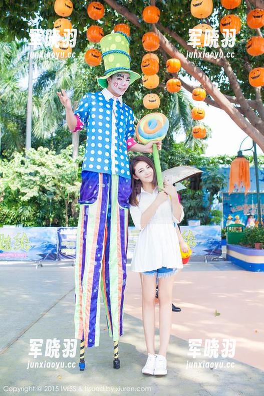 IMiss爱蜜社-莉莉Lily IMiss爱蜜社 - 图包里的莉莉Lily:她让厨艺看上去比美食还诱人