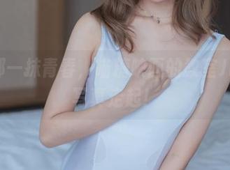 下载那一抹青春，喵糖映画的教室JK制服写真走起！