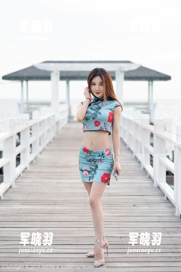 MiStar魅妍社 - 图包推荐，黄歆苑的美腿总让我想起夏天的海滩！