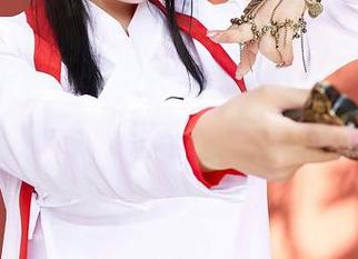 MiiTao蜜桃社 – 佩琦Pinky的全套白衬衫日常，原图已上线，快来看看这位“白色精灵”的装扮有多妙！