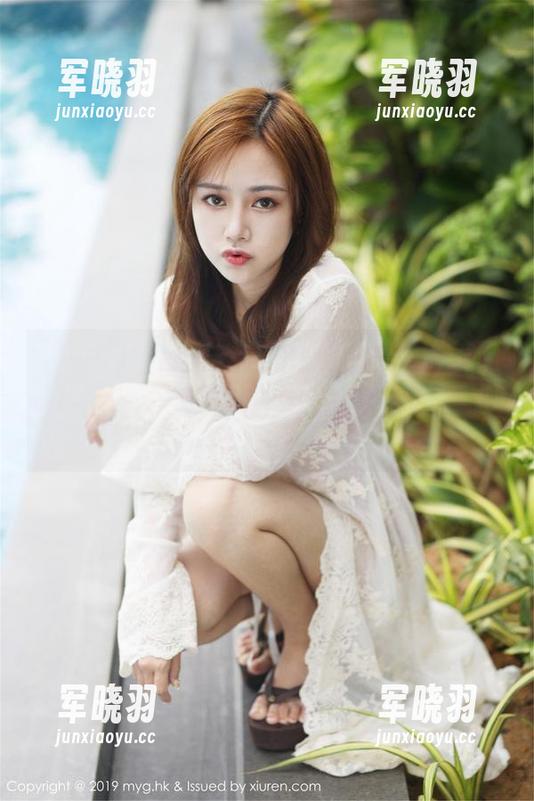MyGirl美媛馆-糯美子 MyGirl美媛馆 - 打脸我的审美:糯美子旗袍高清写真!我以为古典韵味就是一把扇子和一声长叹…结果是这个!