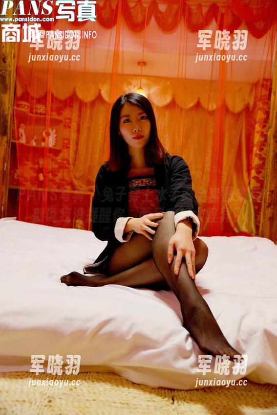 PANS写真-兔子 PANS写真 - 兔子穿上水手服全套图集后,别说我没提醒你,画风变得太怪异了。