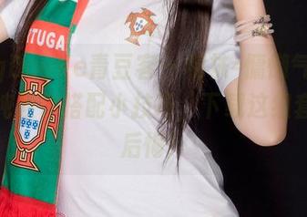 QingDouKe青豆客 – 棉袜=慵懒气质？王语纯教你搭配小技巧，下载这组套图不后悔！