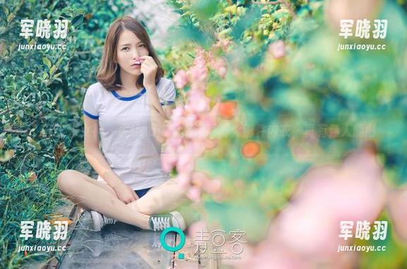 TGOD推女神-尤Una娜 TGOD推女神 - 尤Una娜的高清写真:那件内衣,真有迷人能耐