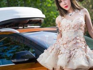 TouTiao头条女神 – 美会子看婚纱，图片里的璀璨和现实的扯淡
