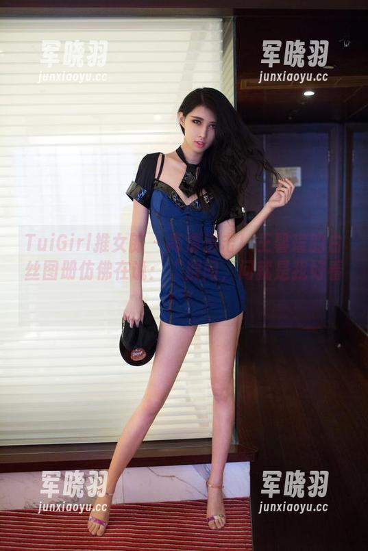 TuiGirl推女郎-王馨瑶 TuiGirl推女郎 - 高清出击!王馨瑶的白丝图册仿佛在说:“别问,问就是我好看!”