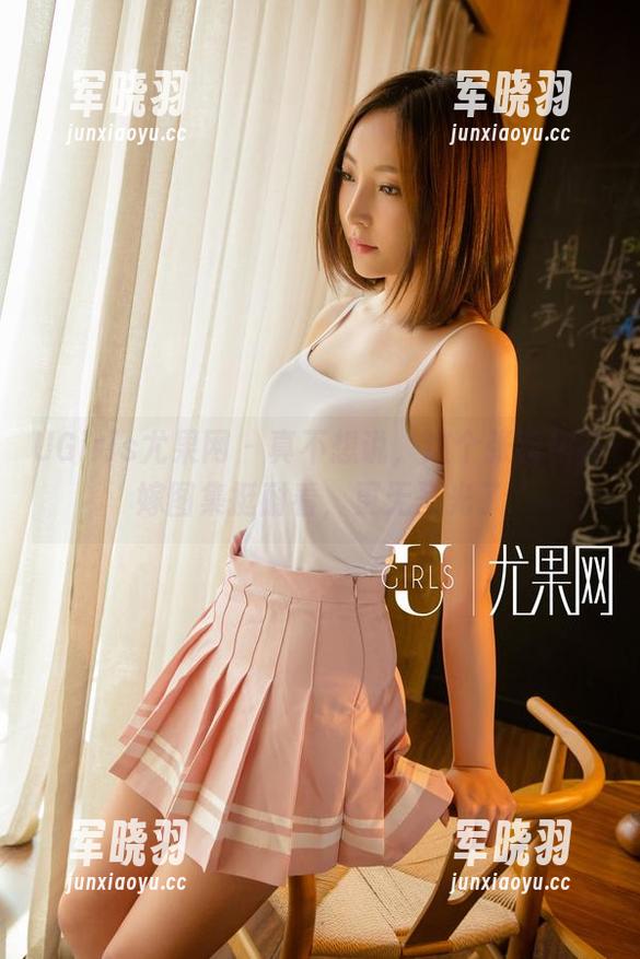 UGirls尤果网 - 真不想说，这个张馥棋花嫁图集挺耐看，更无圣光了