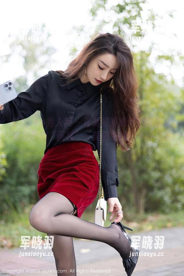 Xiuren秀人网 - 看刘婷婷如何把眼镜变成自己的“画框”，美图在线，不得不赞叹！