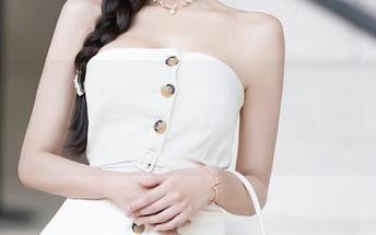 Xiuren秀人网 – 套图里的安妮Tess，难道这就是“长腿”特权？