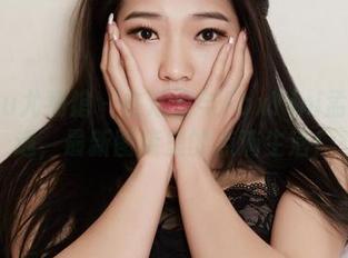 YouWu尤物馆 – 在浴室与FoxYini孟狐狸相遇，最新图库里的点滴生活！