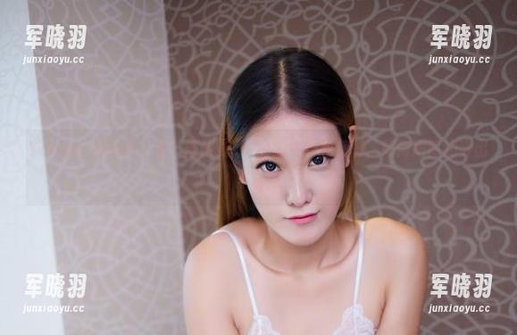 YouWu尤物馆-陈怡曼coco YouWu尤物馆 - 看!陈怡曼coco的牛仔裤套图,如何把简约穿出丰富感