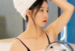 丽柜 – 小熊的花季岁月，图片合集难道只有我在想花瓣与软软的肩膀吗？