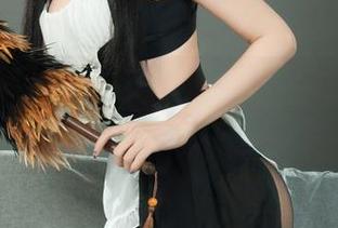 丽柜 – 琳达的夏天图集，你信不信我就是看着她的手指在滑动图片资源？