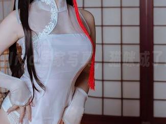 看二佐Nisa居家写真，猫咪成了新主角