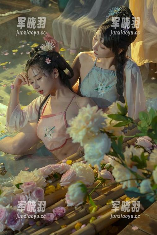 云溪溪校服图册，气质和撩妹诀窍都在这里，慢慢品味。