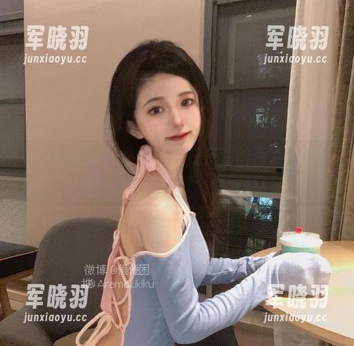 穿上连衣裙，倦倦喵真是反派的百变女神，这个合集可得截个图瞧瞧！