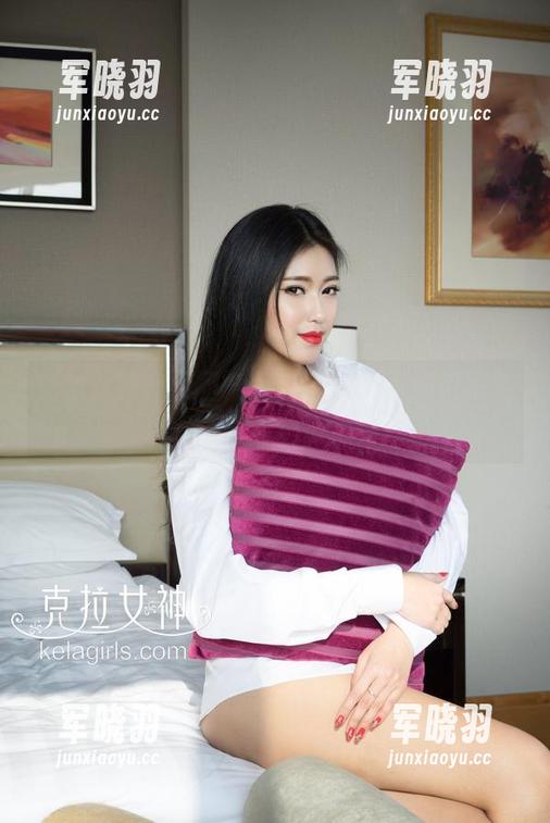 克拉女神 - 无圣光妖精！看孟君如何把豹纹演绎得舞蹈般随性。
