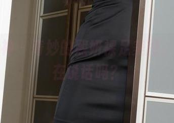 克拉女神 – 奇妙的熙妍裸足美图，是脚趾在说话吗？