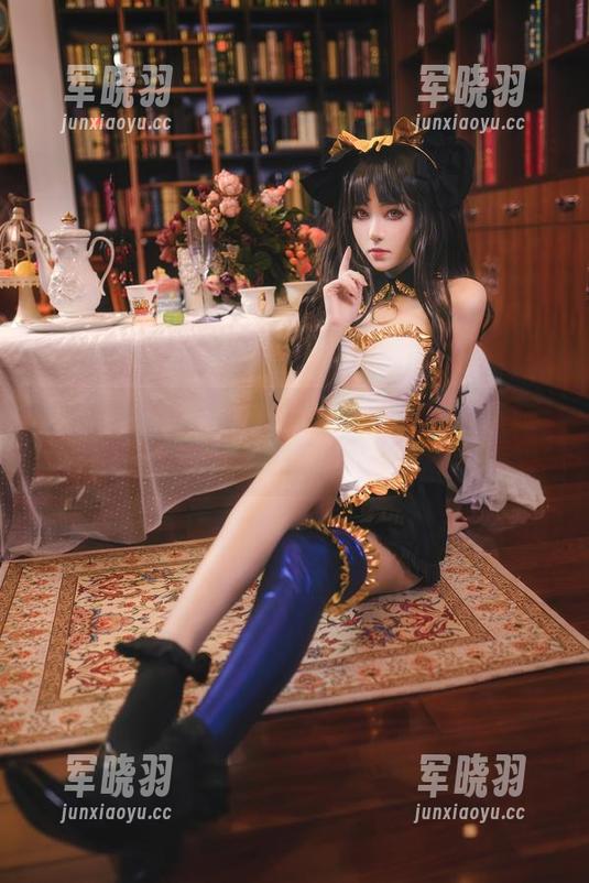 南桃Momoko 南桃Momoko私房Cos:分享躲在角色后面的真实她