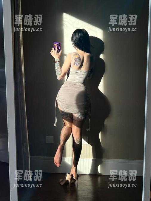 卡通百科老王 微密圈 - 卡通百科老王的夏天合集,更新如同急转弯,让我想起了小时候的游泳池…