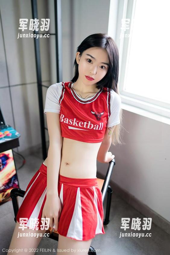 嗲囡囡-施忆佳KITTY 嗲囡囡 - 女神写真竟然让人觉得亲切—施忆佳KITTY的图包在这儿放了半天。