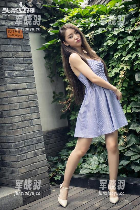 头条女神 - 一双棉袜一张王竹：资源和灵感的交织