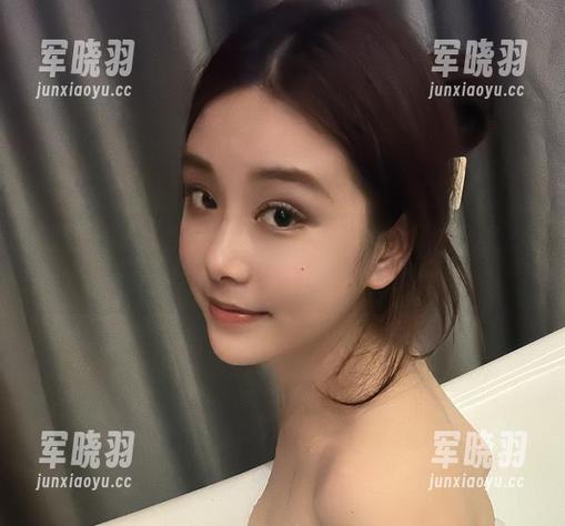 奶雯 微密圈 - 来看看奶雯的清纯新作,竟然全免费哦!
