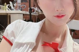 微密圈 – 小玉吃果冻私房图集：如果自信能卖，那我这儿就是个专卖店。