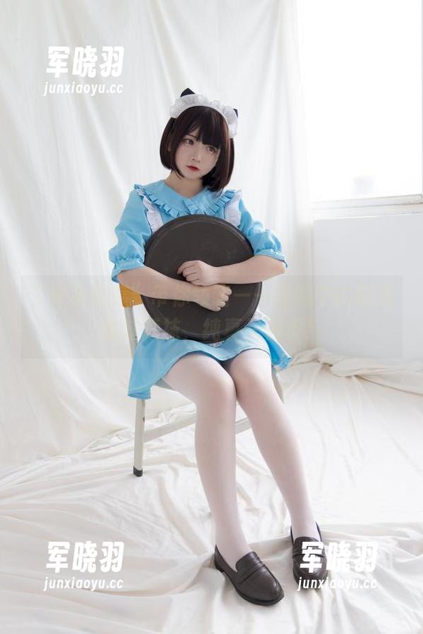 少女秩序 “少女秩序”带你领略——美图中的蝴蝶结过膝袜,纯真又俏皮!