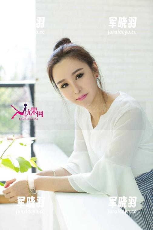尤果网 - 看王莹的眼镜怎么搭配，顺便拿点免费资源！