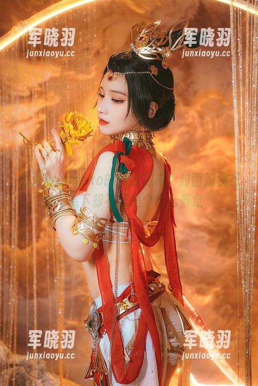幼爱youmeko的妹妹写真，封面如桃花源，底下却不知是个什么景象。