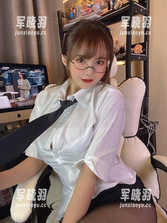 张思允nice 微密圈 - 张思允nice写真集:美腿等等,不小心多看了几眼?