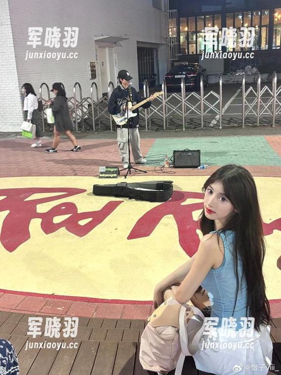 怡子yiii 停下你的脚步,怡子yiii美足作品集分享,保证让你停不下来了!