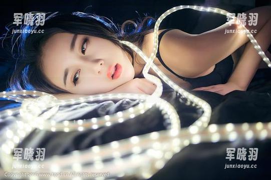 推女神-Una尤娜 推女神 - 听说Una尤娜的裸足写真越来越火,图库里全是迷人足迹