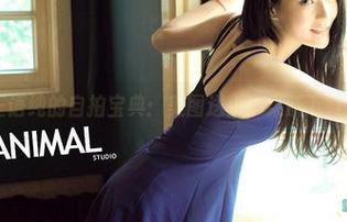 推女神 – 王语纯的自拍宝典：美图送上，果断下载还是舔屏？