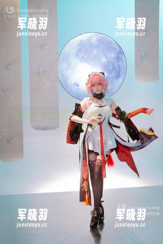 星之迟迟 酒吞女仆的私拍乱入:星之迟迟用图包点燃了什么?