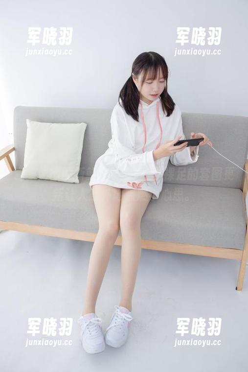 森萝财团 森萝财团的新鲜出炉,肉丝·裸足的套图更新让人意外地点燃小心思。