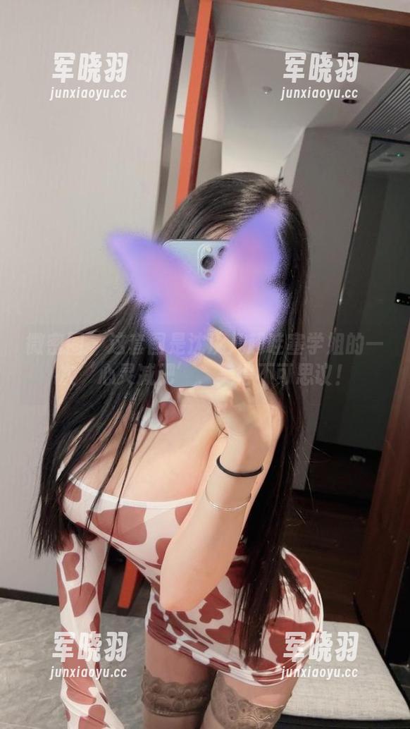 沈汝凡超哇塞 微密圈 - 这套图是沈汝凡超哇塞学姐的一次‘心灵减肥’,美得不可思议!
