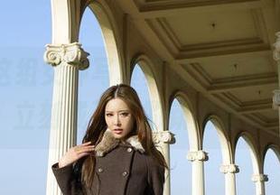 爱丝 – 这组女神写真真让人心痒痒，小茹立刻成了我的新偶像。