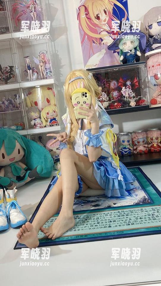 白栎Shirly 写真时光:白栎Shirly的清纯全集,能否想象梦中的一抹色彩?