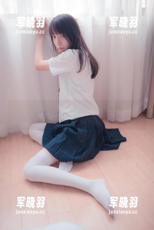祖木子那些兔玩形象，就像黄昏里的云，令人遐想不断的作品。