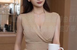 秀人网 – 想评个分，旗袍也得由Elise谭晓彤来穿，原图让我彻底改变了审美。