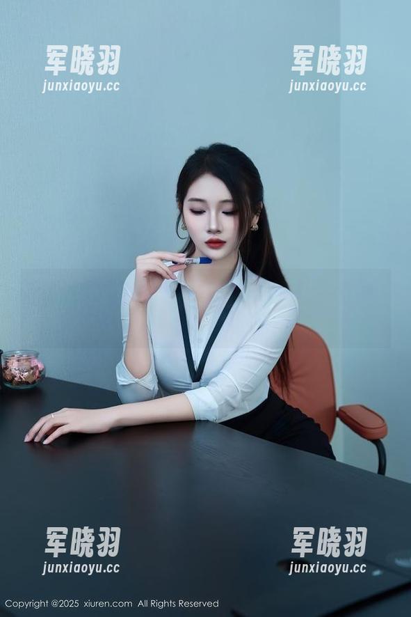 秀人网-孟狐狸FoxYini 秀人网 - 小心!最新更新的女仆图集,孟狐狸FoxYini正在撒娇